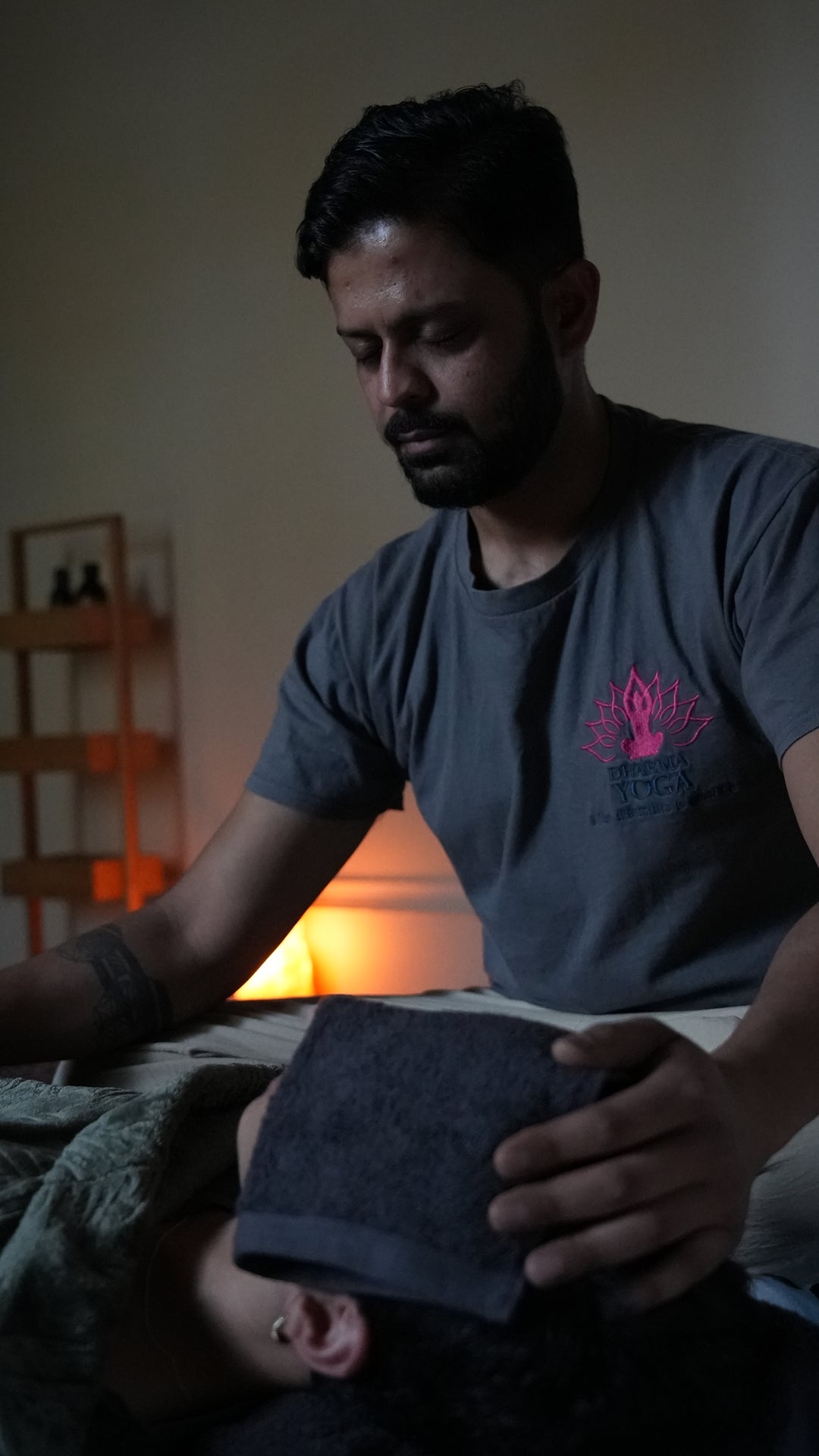 La guérison énergétique, telle que comprise dans les anciens textes yogiques de Tuhin Roy